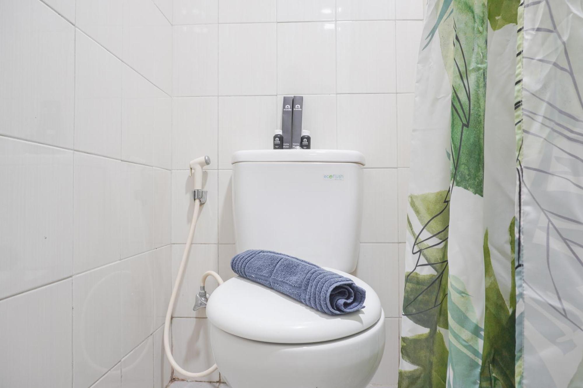 Minimalist And Comfort At Signature Park Grande By Travelio