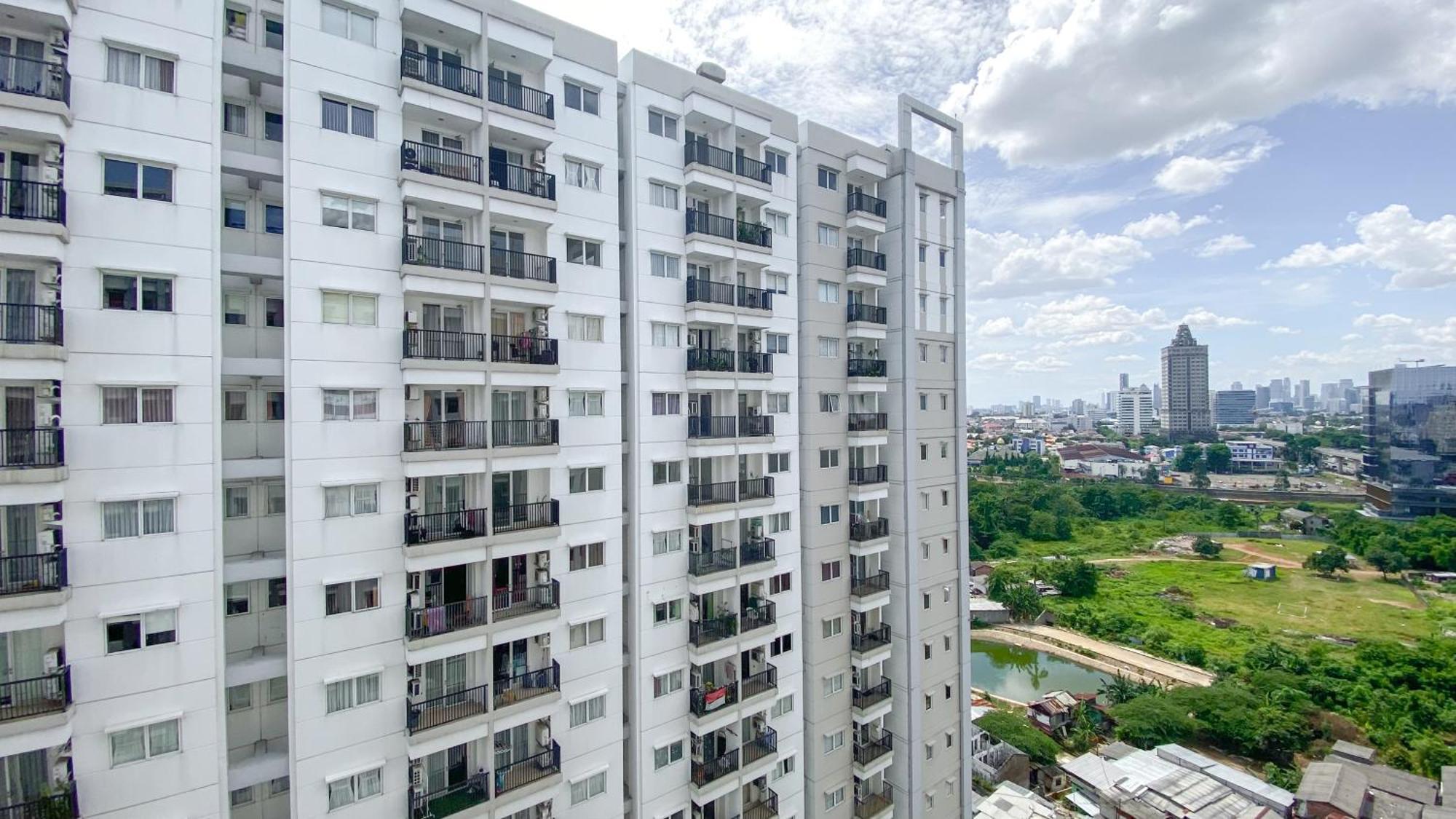 Apartemen Minimalist And Comfort At Signature Park Grande By Travelio Jakarta